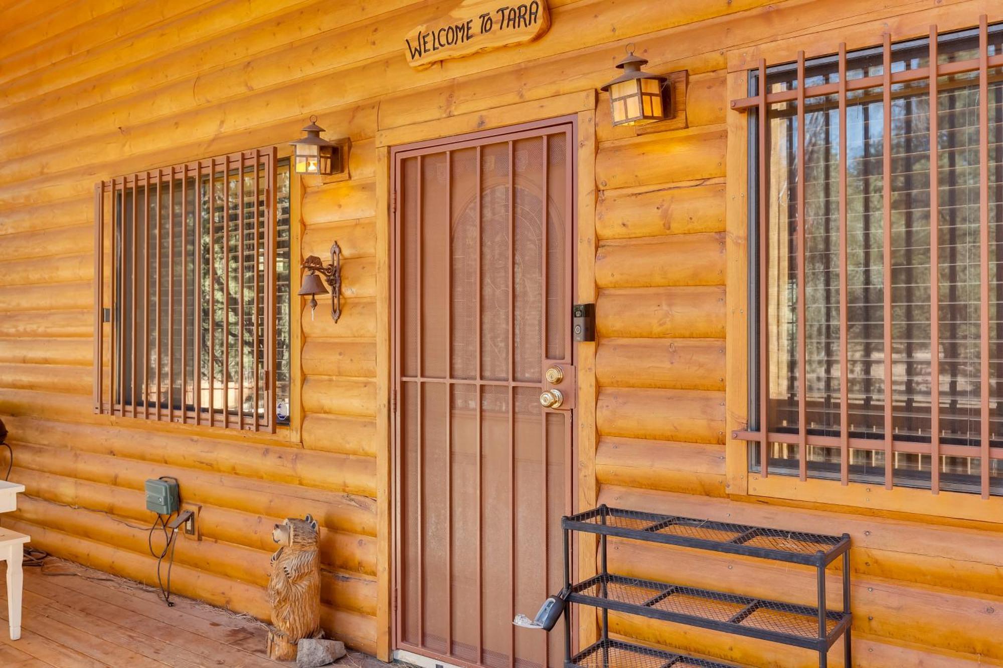 Dog-Friendly Nutrioso Cabin With Wraparound Porch! ภายนอก รูปภาพ